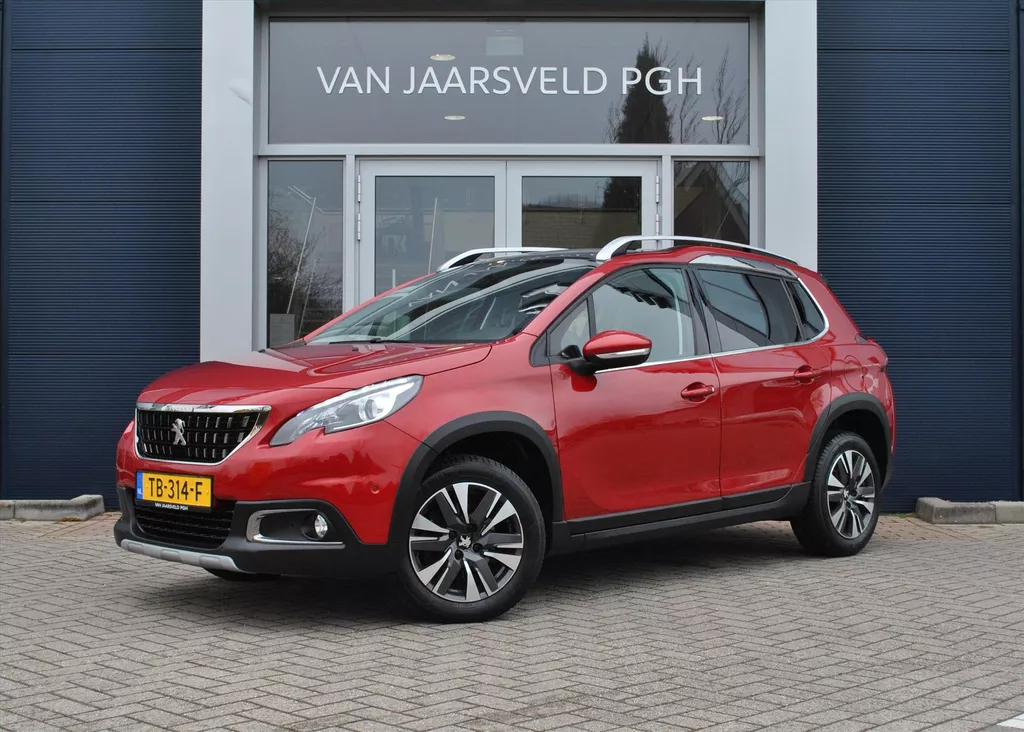 PEUGEOT 2008 Allure 1.2 PureTech 110pk EAT6 / Nav / Pano / Cam