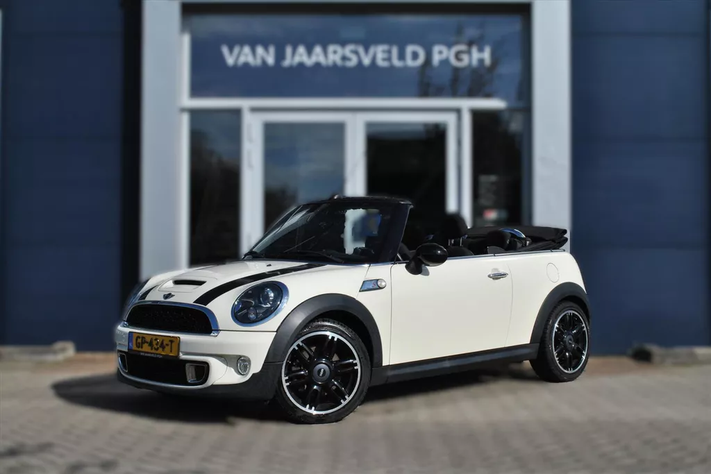 MINI Mini 1.6 184pk Cooper S Cabrio | Lage km-stand!