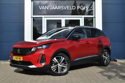 Peugeot 3008 GT 1.2 PureTech 130pk EAT8 / Pano / Focal
